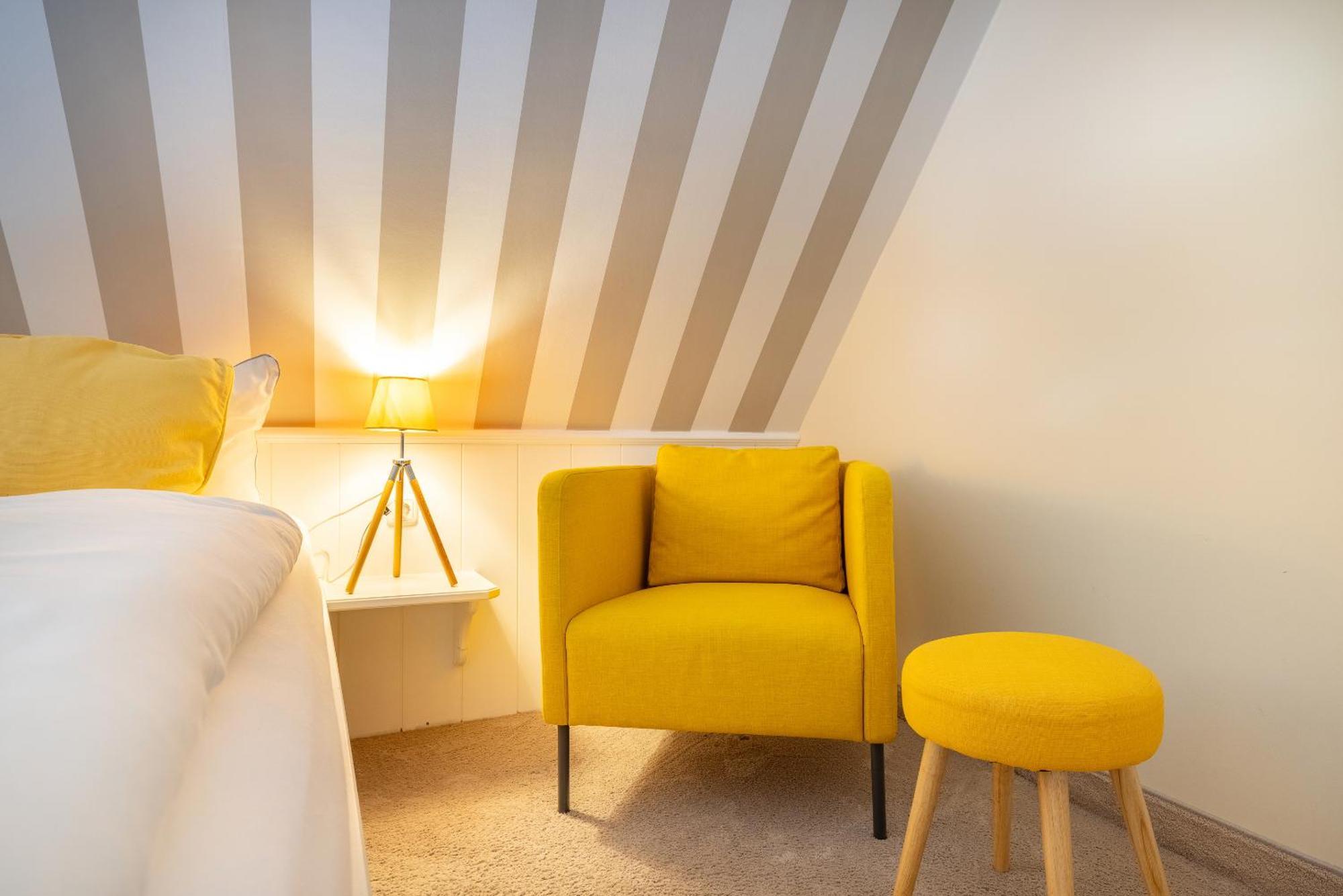 Persimmon Apartment *